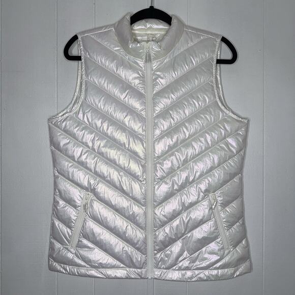 J. McLaughlin Jackets & Blazers - J. McLaughlin Women’s Eira Iridescent Puffer Down Vest Size Medium NWT